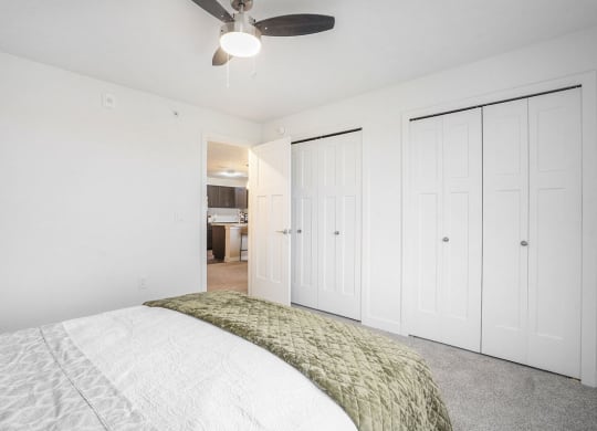 Bedroom With Large Closets at Meadowbrooke Apartment Homes, Grand Rapids, 49512