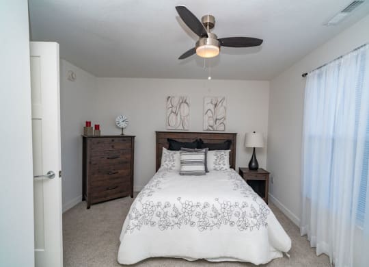 Master Bedroom at Strathmore Apartment Homes, Iowa