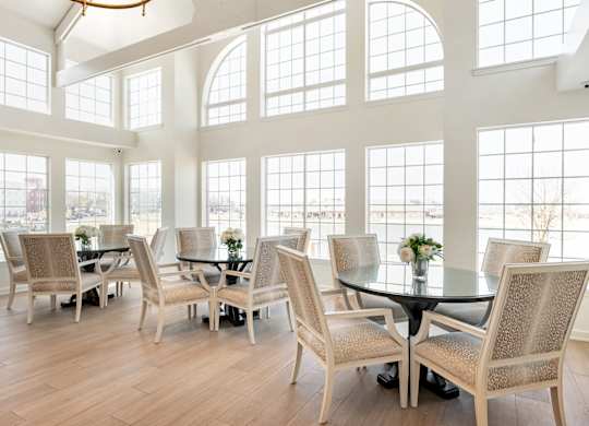 A dining room with a table and chairs. at Sundance Apartments, Indianapolis, Indiana