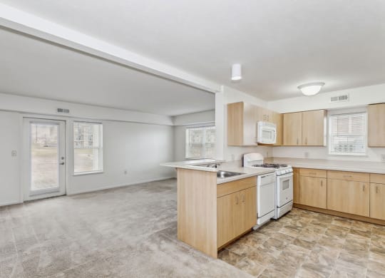 End Style with Extra Windows at Tall Oaks Apartment Homes, Kalamazoo, 49009