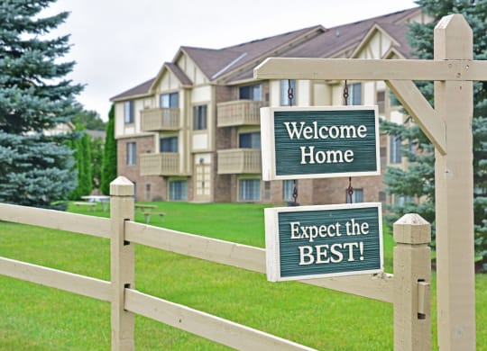Welcome Home to Tanglewood Apartments, Wisconsin