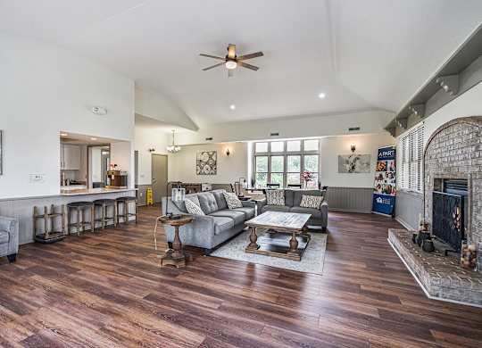 Community Building with Wi-Fi at Tracy Creek Apartment Homes, Perrysburg, 43551