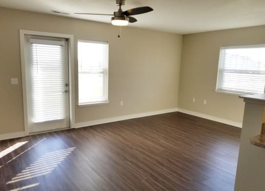 End Style Living Room at Trade Winds Apartment Homes, Elkhorn, NE