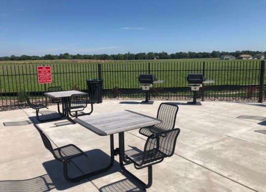 Grilling Stations and Ample Seating at Trade Winds Apartment Homes in Elkhorn, NE