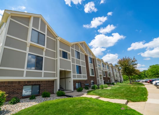 Non Smoking Buildings Available at Trappers Cove Apartments, Lansing, Michigan