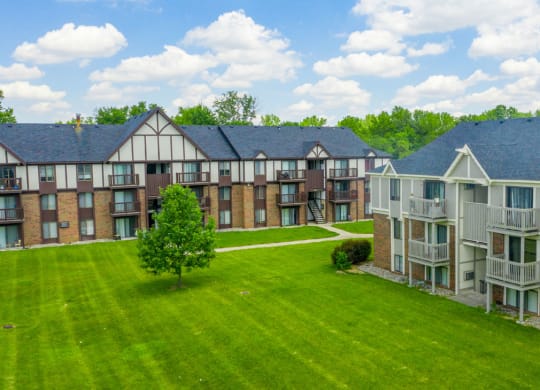 Multiple Building Styles at Waverly Park Apartments, Michigan, 48911