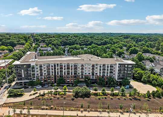 Apartment right in front of the Beltline in Atlanta- 915 Glenwood Apartments. Apartment steps away from the beltline Atlanta.