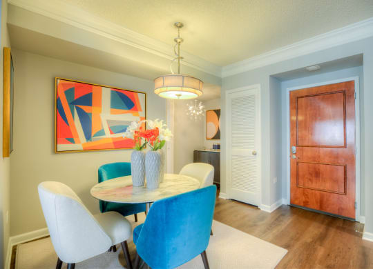 Tuxedo Floorplan - Front Entrance