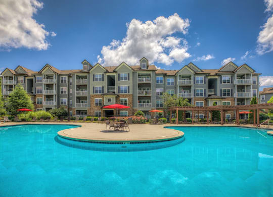 Luxury Apartments in Newnan| Stillwood Farms Apartments | Relax Resort Style