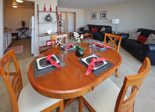 Model Suite Dining Area at Gates Mills Place, Mayfield Heights, OH, 44124