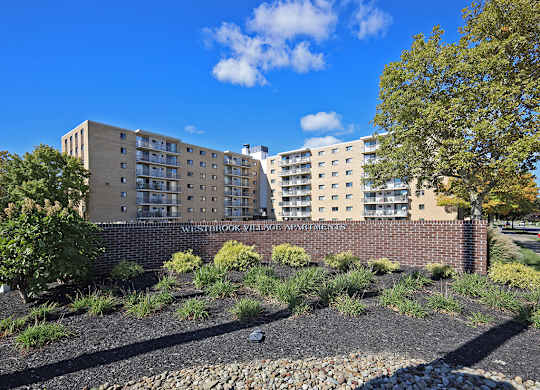 Westbrook Village Apartments in Brooklyn OH