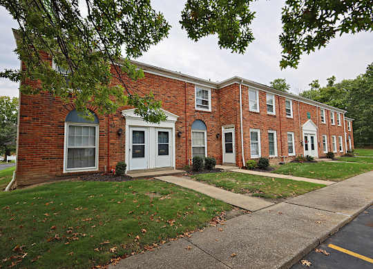 Colonial Park Townhomes in Euclid OH