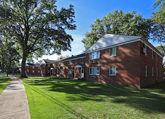 Park-Like Setting at Morgan Park Apartments in Euclid OH