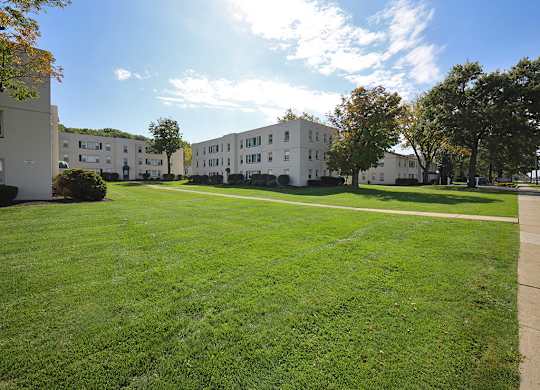 Garden Style Living at Euclid Meadows Apartments in Euclid OH