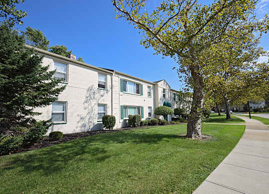Garden Style Living at Euclid Meadows Apartments in Euclid OH