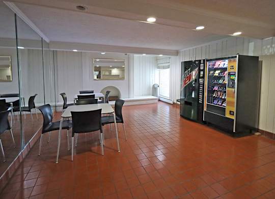 Community Room in Westbrook Village Apartments in Brooklyn OH