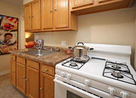 Model Suite Kitchen at Morgan Park Apartments in Euclid OH