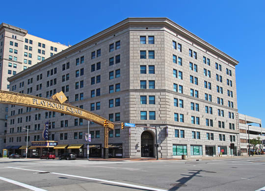 The Residences  at The Residences At Hanna Apartments, Cleveland, 44115