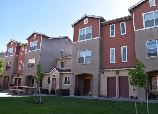 Exterior Building of Lemon Hill Mutual Housing