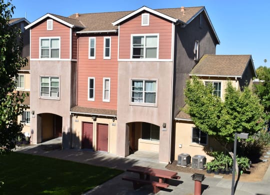 Exterior Building of Lemon Hill Mutual Housing