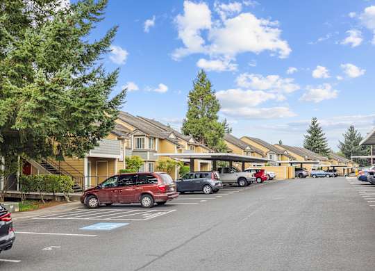 Maybeck at the Bend exterior and parking