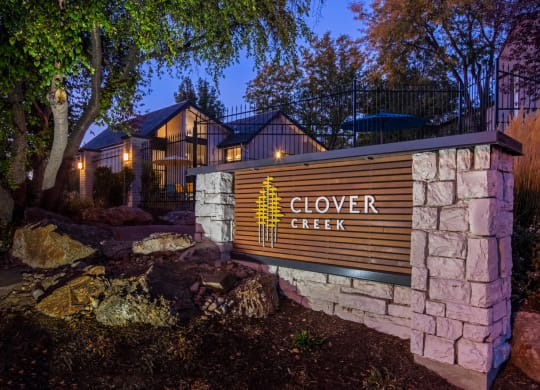 Clover Creek Apartments Exterior Monument Sign
