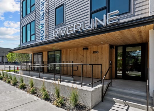Riverline Apartments Exterior