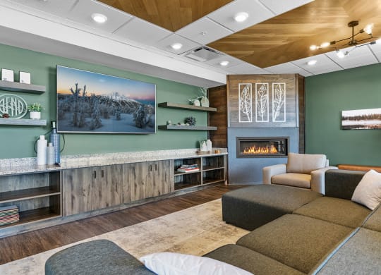 TheNest_Bend_OR_Interior_Amenity_Fireplace_2