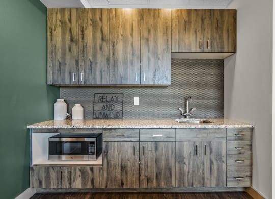 TheNest_Bend_OR_Interior_Amenity_Kitchen