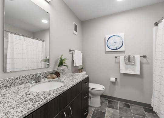 TheNest_Bend_OR_Interior_Model_206_Bath
