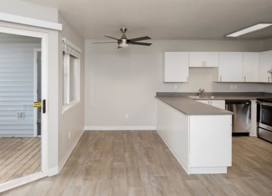 Outlook16 Model Kitchen and Private Patio