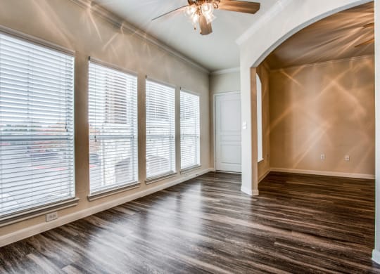 Hudson Miramont Apartments Living Room