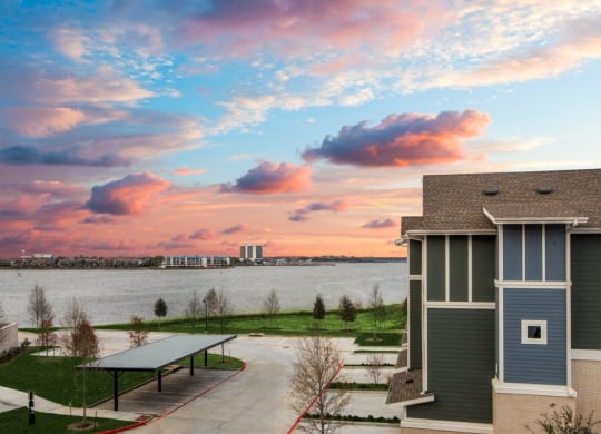 Aura Beacon Island Exterior and View