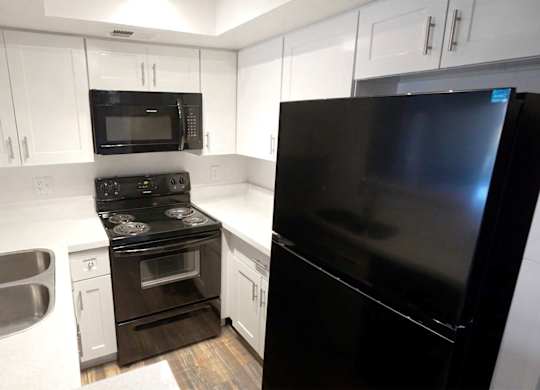 Avalon Hills Kitchen