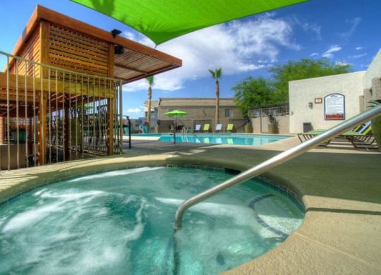 Domain 3201 Outdoor Hot Tub with Shade