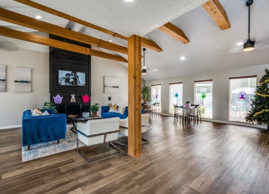 Cobble Hill Apartments in Fort Worth, Texas Clubhouse Lounge
