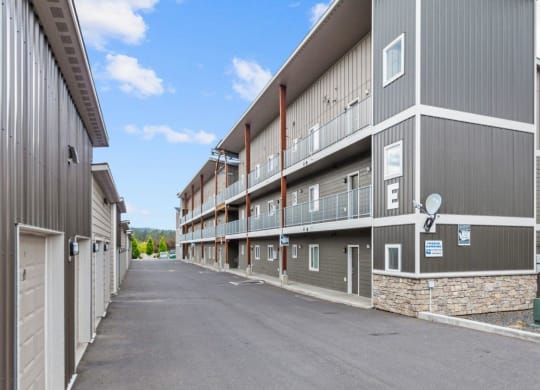 Dakota Flats Apartments in Spokane, Washington Exterior and Garages