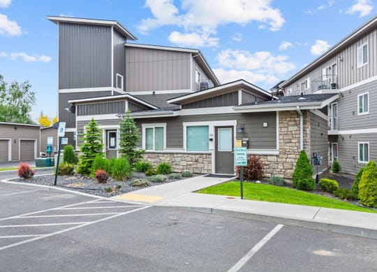 Dakota Flats Apartments in Spokane, Washington Clubhouse Exterior