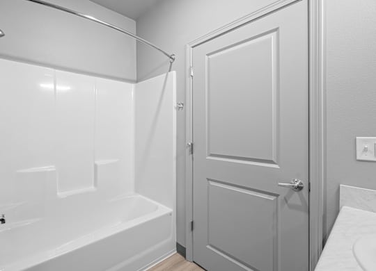Corvallis_OR_UAPH_Bathroom_3bed