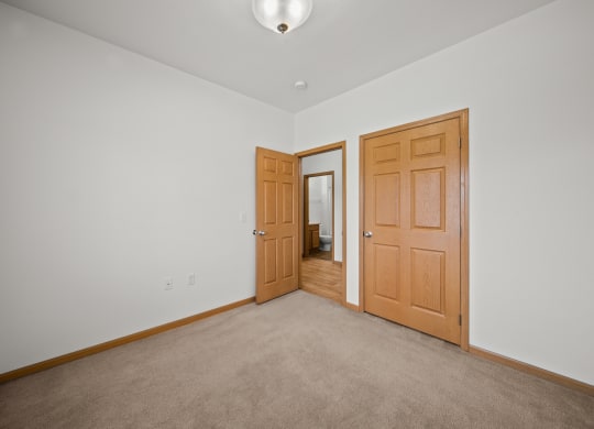Remington Village Apartments Vacant Bedroom
