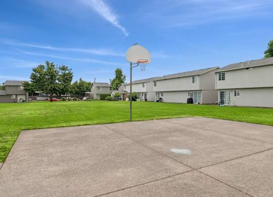 Evergreen Townhouses in Springfield, Oregon Basketball Court
