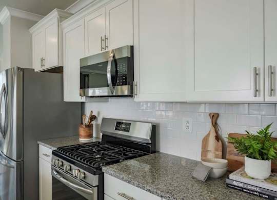 EVOLV at Stonehaven Townhomes in White Plains, Maryland Model Kitchen