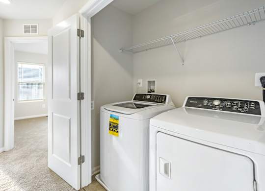 EVOLV at Stonehaven Townhomes in White Plains, Maryland Washer and Dryer in Home