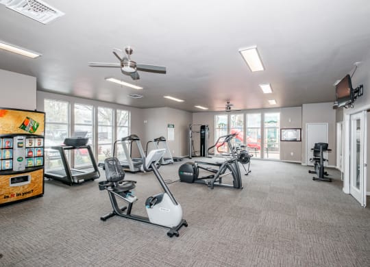 the apartments at Jenna Village fitness room