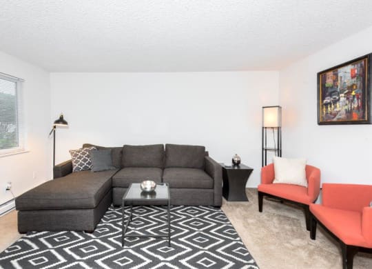 Fox Pointe Apartments Model Living Room