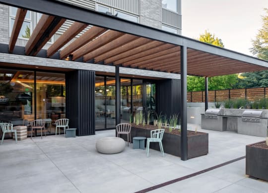 The Gabe Apartments in Portland, Oregon Exterior and Patio
