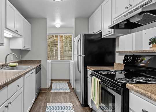 Maybeck at the Bend Apartments Kitchen in Tigard, OR