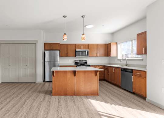 LarkViewVillage_Eugene_OR_2x2_Kichen