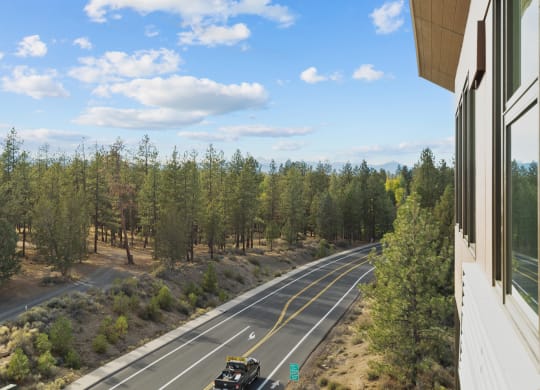 Strata_Bend_OR_Studio_1