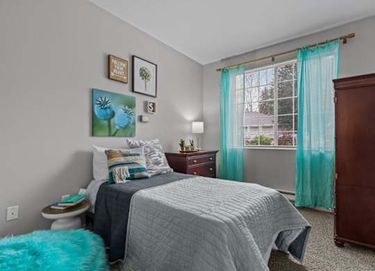 Keeler's Corner Apartments in Lynnwood, Washington Model Bedroom